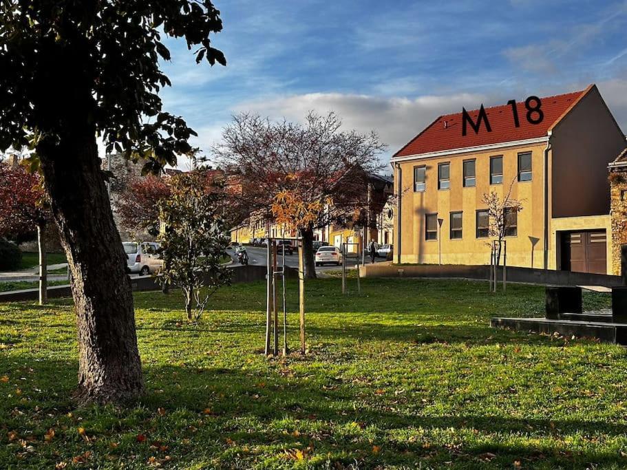 M18 - Csak Egy Lepes A Toertenelmi Belvaros - Free Parking Печ Экстерьер фото